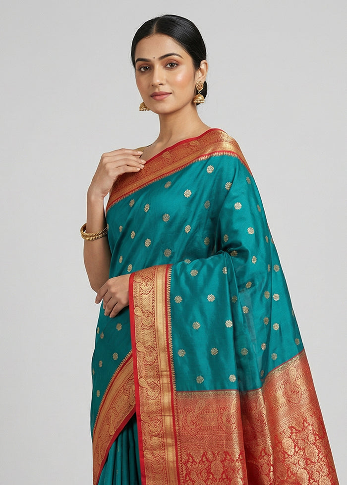 Green Kanjivaram Silk Saree With Blouse Piece