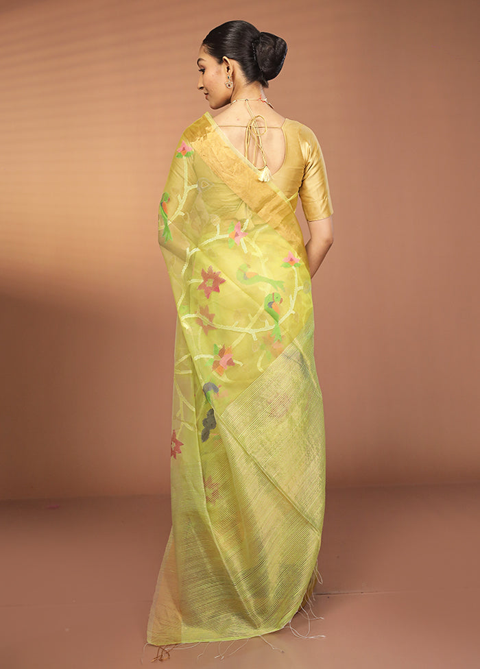Green Handloom Matka Pure Silk Saree With Blouse Piece