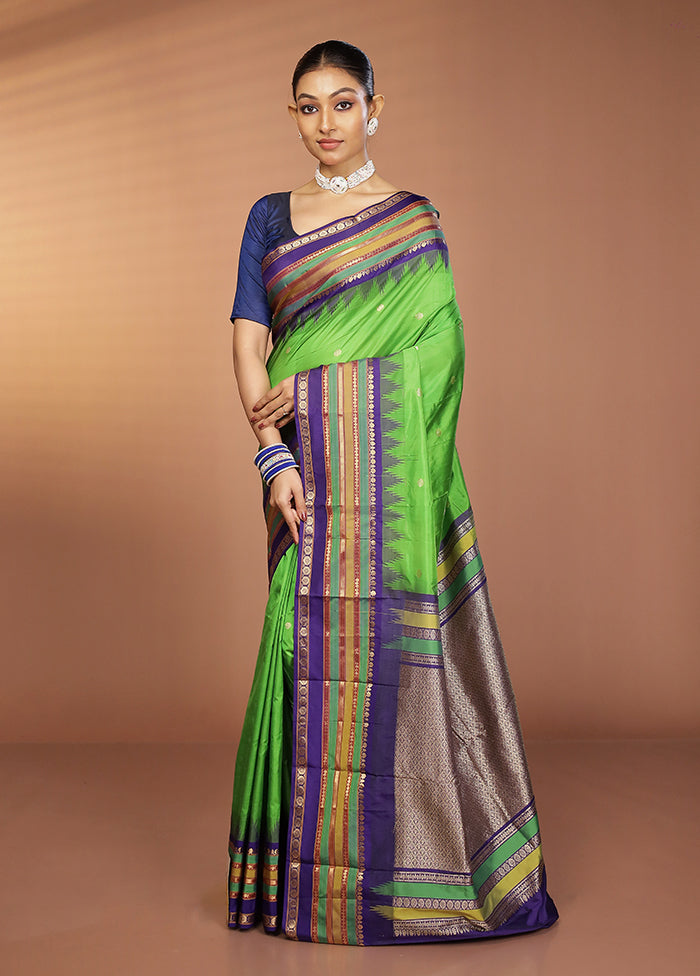 Green Handloom Kanjivaram Pure Silk Saree With Blouse Piece