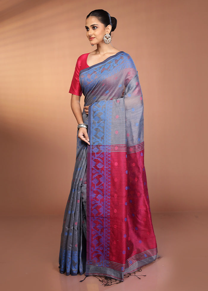 Grey Matka Silk Saree With Blouse Piece