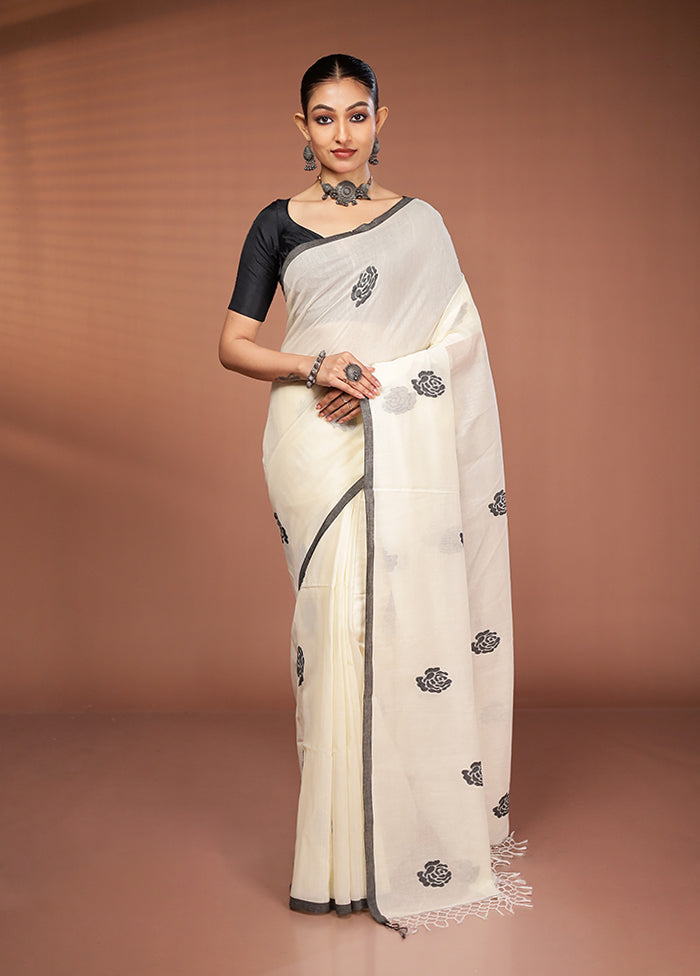Cream Matka Silk Saree With Blouse Piece