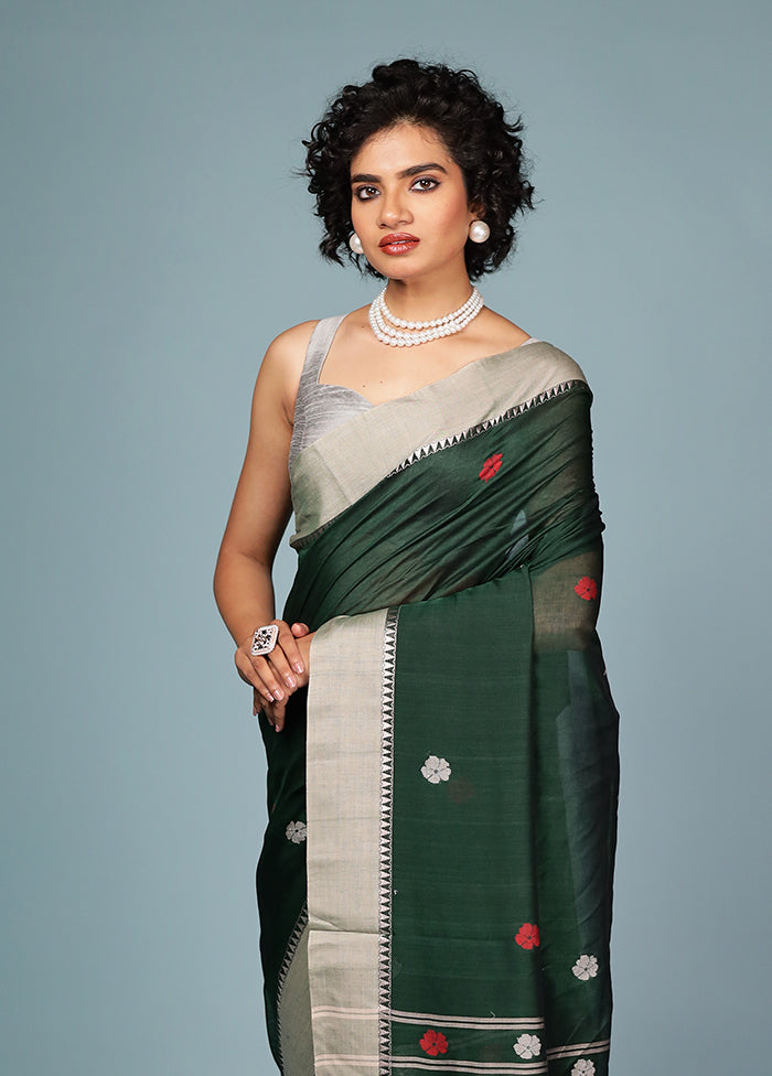 Green Matka Silk Saree With Blouse Piece