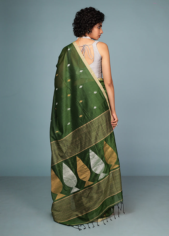 Green Matka Silk Saree Without Blouse Piece