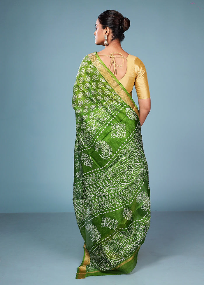 Green Printed Pure Silk Saree Without Blouse Piece