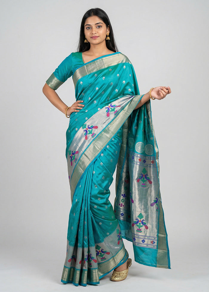 Green Handloom Kanjivaram Pure Silk Saree With Blouse Piece