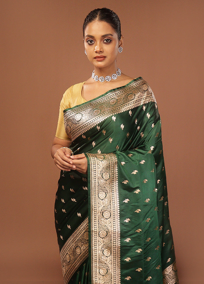 Green Uppada Silk Saree With Blouse Piece
