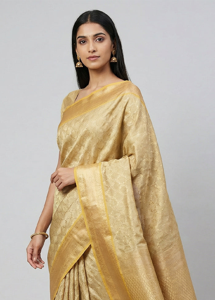 Gold Kora Silk Saree With Blouse Piece