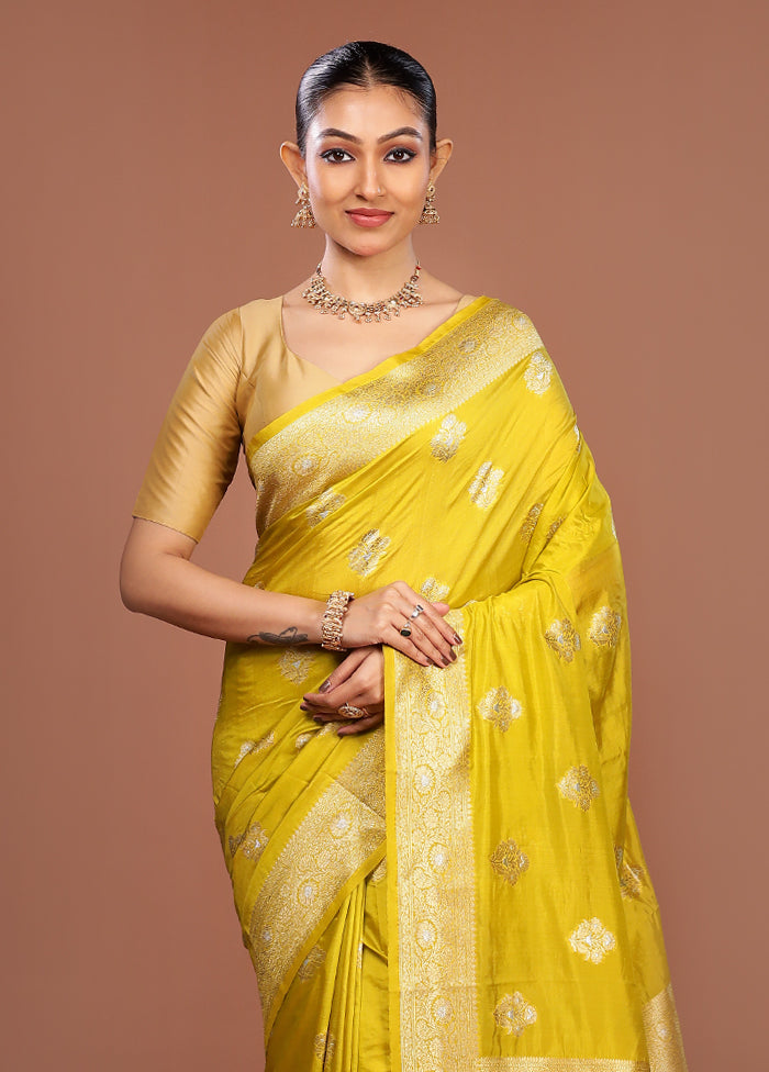 Green Dupion Silk Saree With Blouse Piece