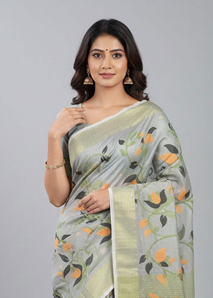 Grey Matka Silk Saree With Blouse Piece