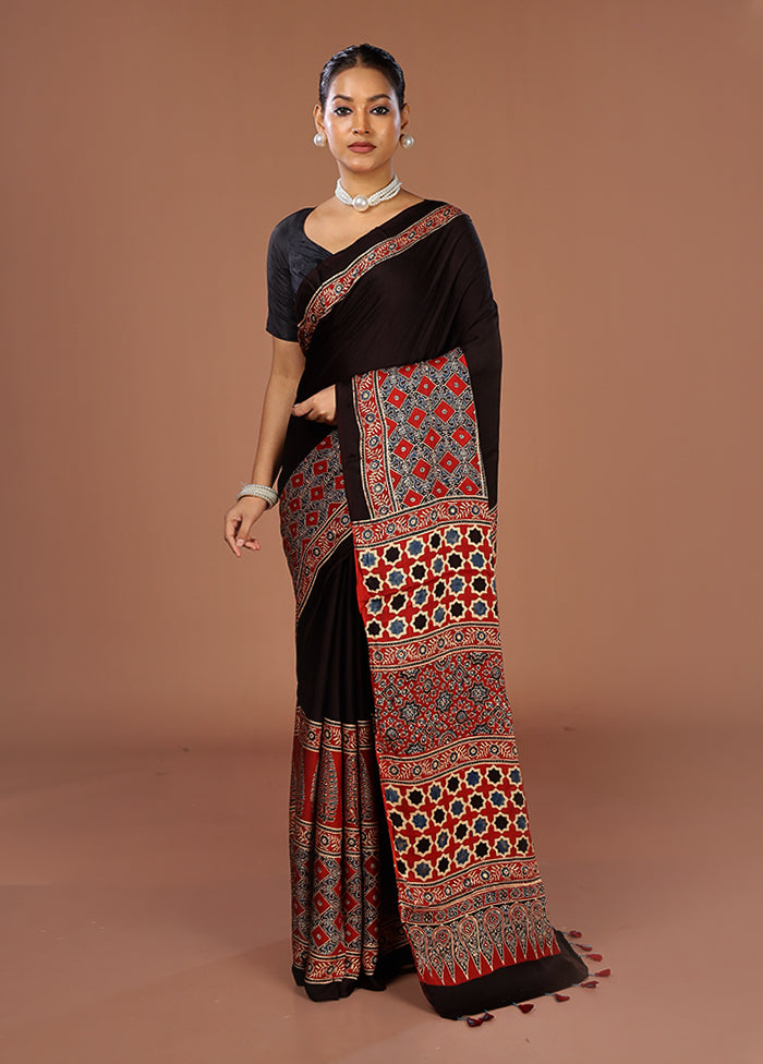 Brown Printed Silk Saree Without Blouse Piece