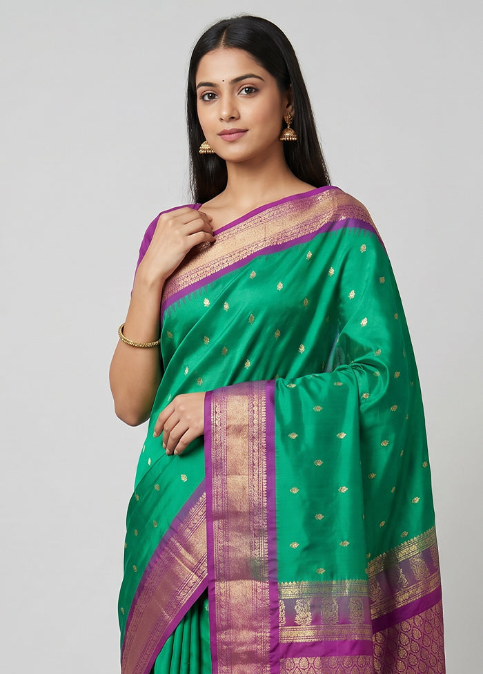 Green Gadwal Silk Saree Without Blouse Piece