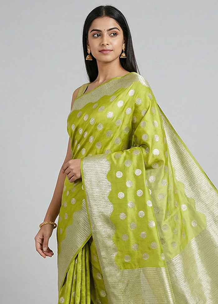 Green Dupion Silk Saree With Blouse Piece