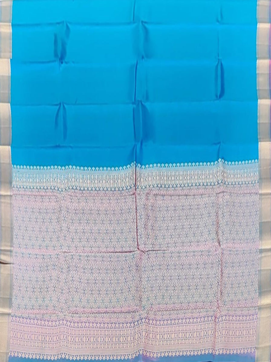 Blue Handloom Kanjivaram Pure Silk Saree With Blouse Piece