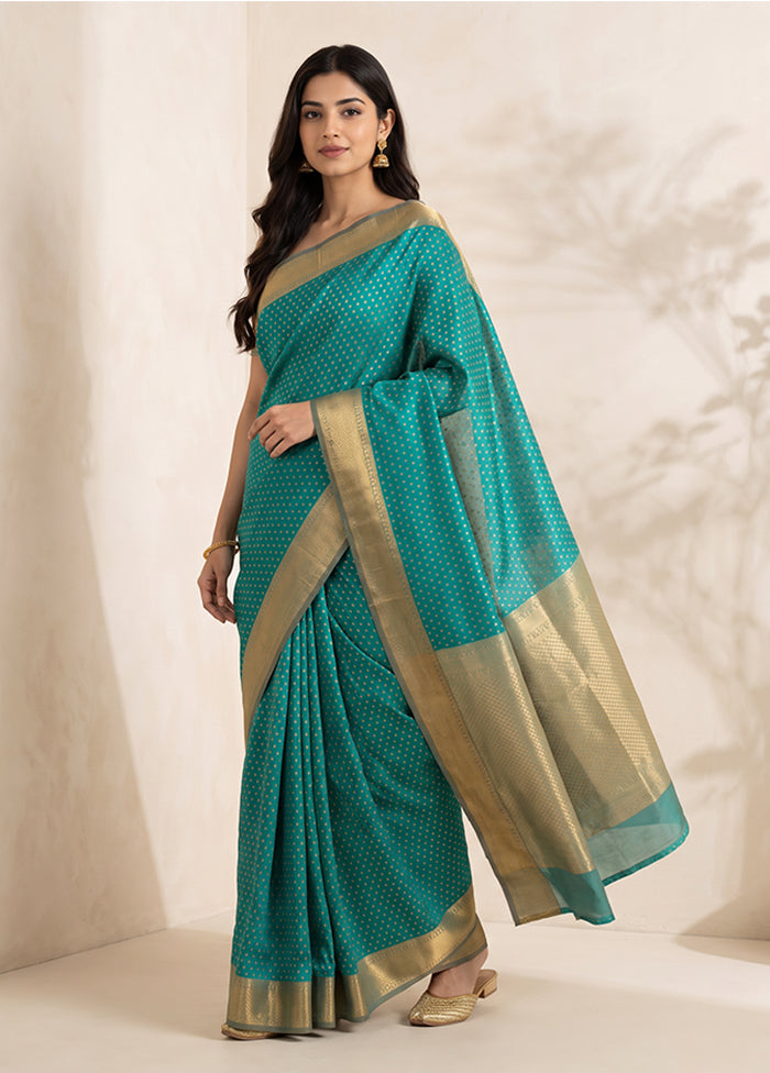 Green Handloom Kanjivaram Pure Silk Saree With Blouse Piece