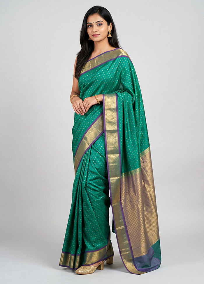 Green Handloom Kanjivaram Pure Silk Saree With Blouse Piece