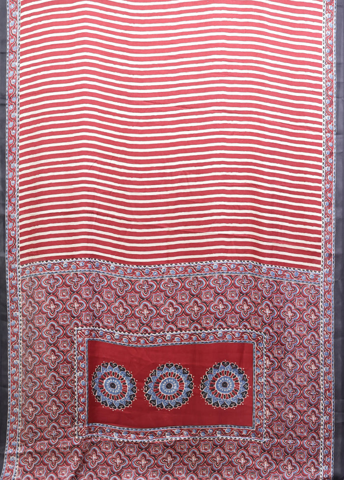 Red Printed Silk Saree Without Blouse Piece