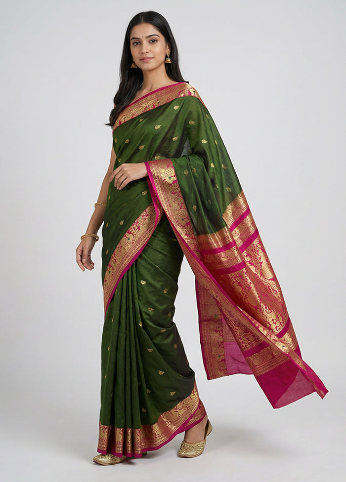 Green Cotton Saree With Blouse Piece