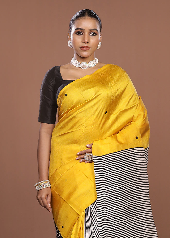 Black Printed Silk Saree Without Blouse Piece
