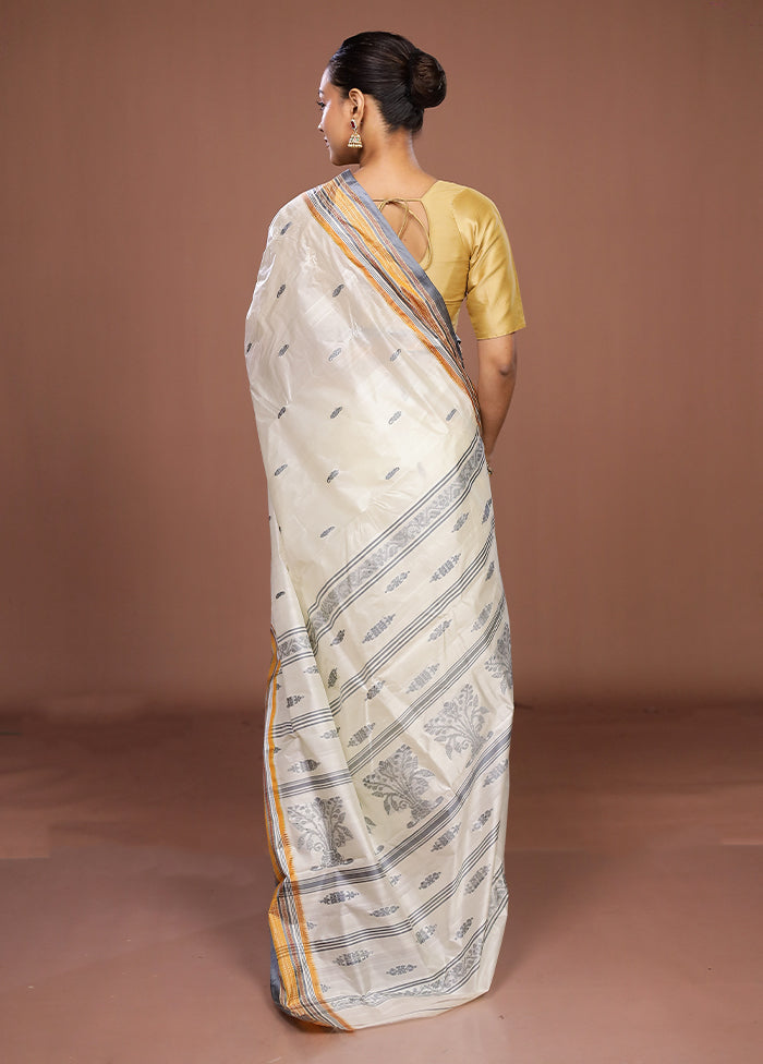 White Garad Silk Saree Without Blouse Piece