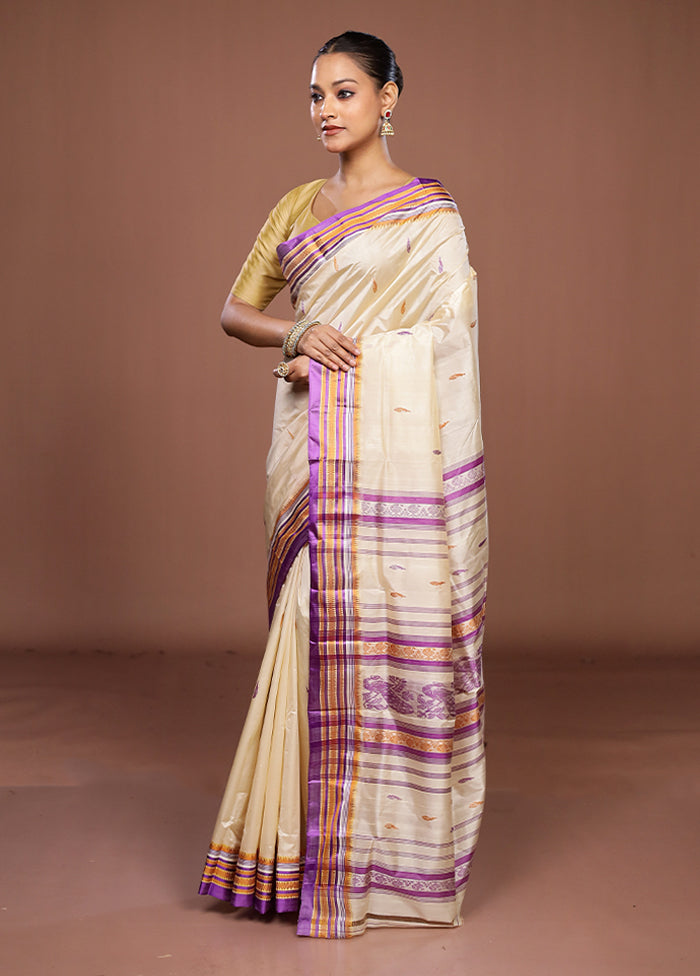 White Garad Silk Saree Without Blouse Piece