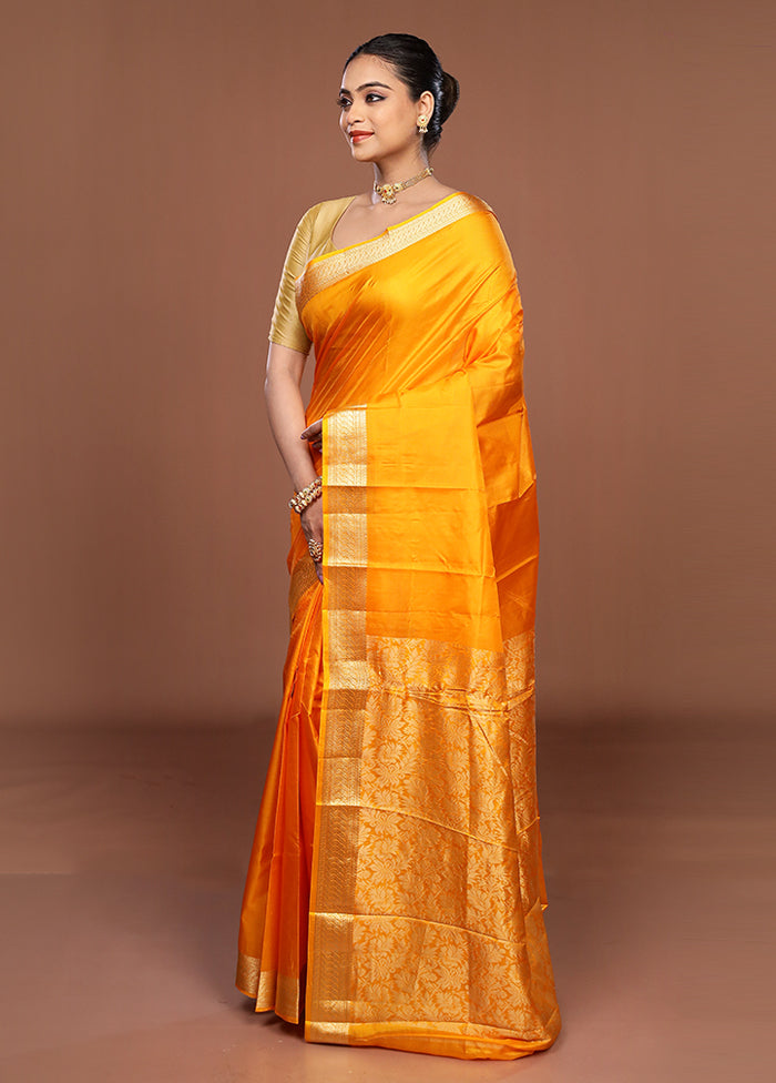 Yellow Printed Silk Saree Without Blouse Piece
