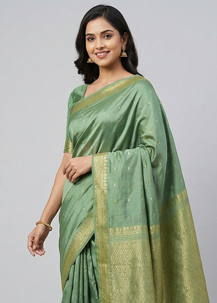 Green Kanjivaram Silk Saree With Blouse Piece
