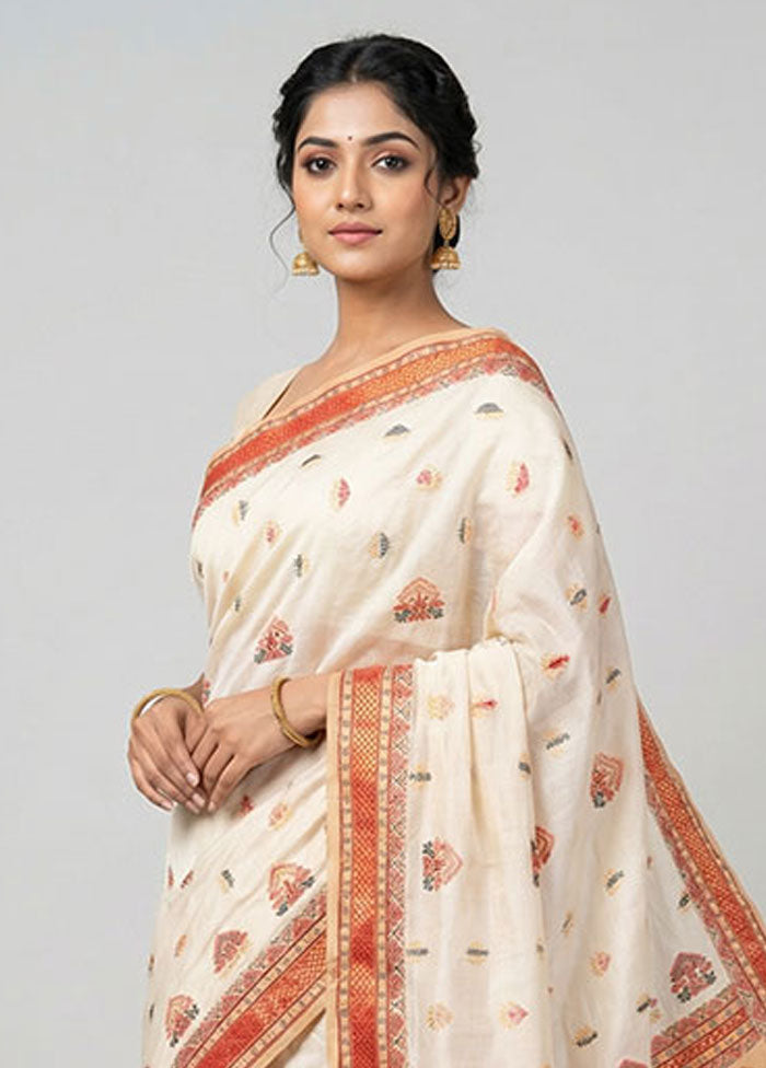 Cream Assam Silk Saree With Blouse Piece