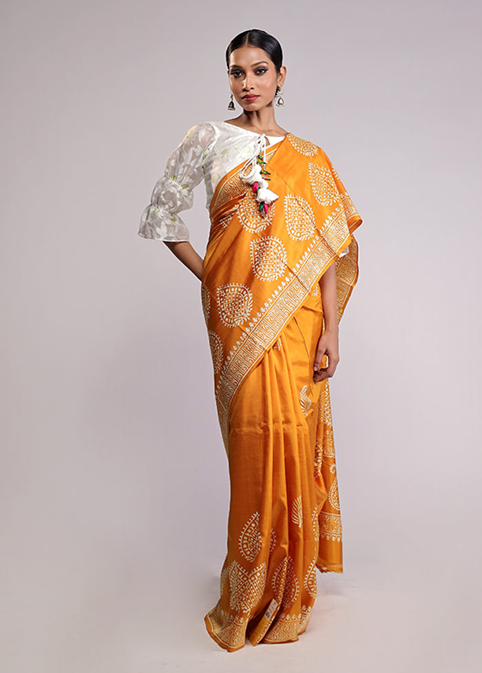 Yellow Printed Silk Saree Without Blouse Piece