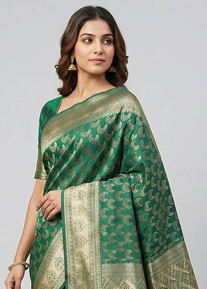 Green Dupion Silk Saree With Blouse Piece