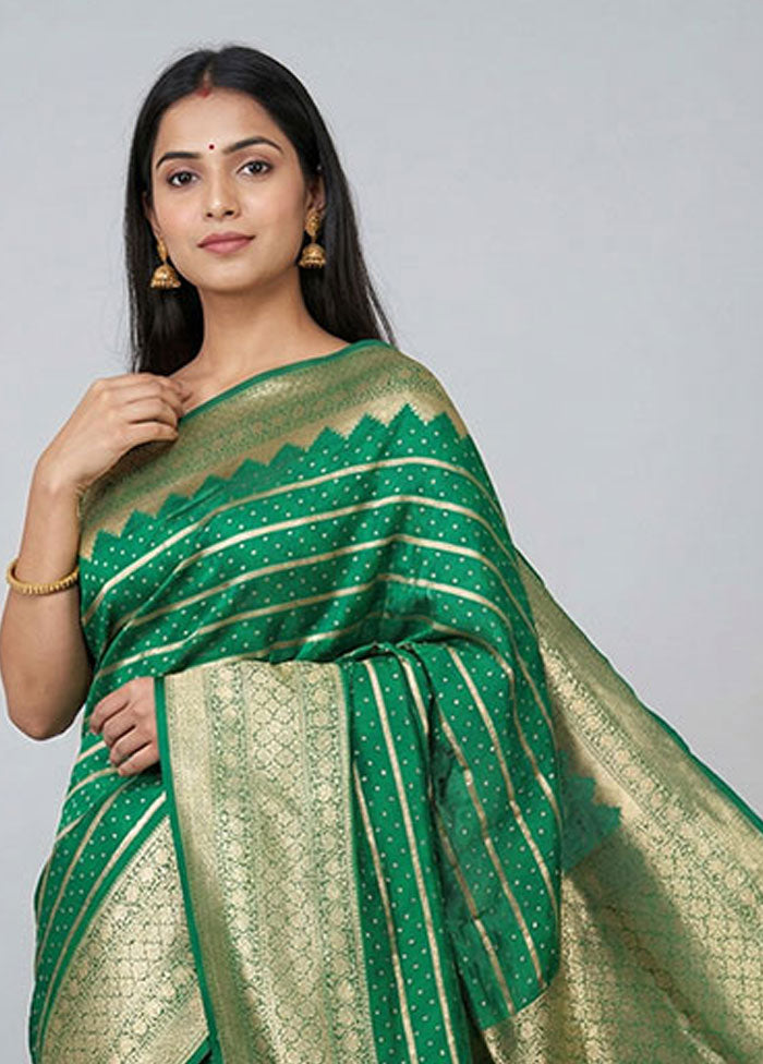 Green Uppada Silk Saree With Blouse Piece