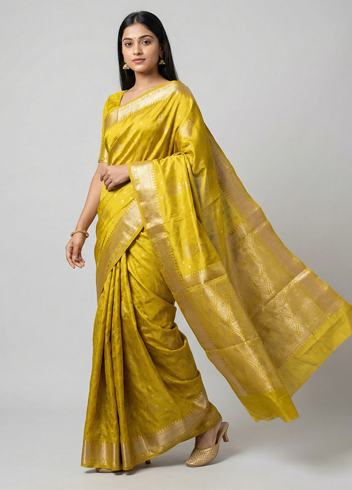 Green Dupion Silk Saree With Blouse Piece