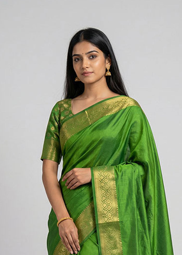 Green Dupion Silk Saree With Blouse Piece