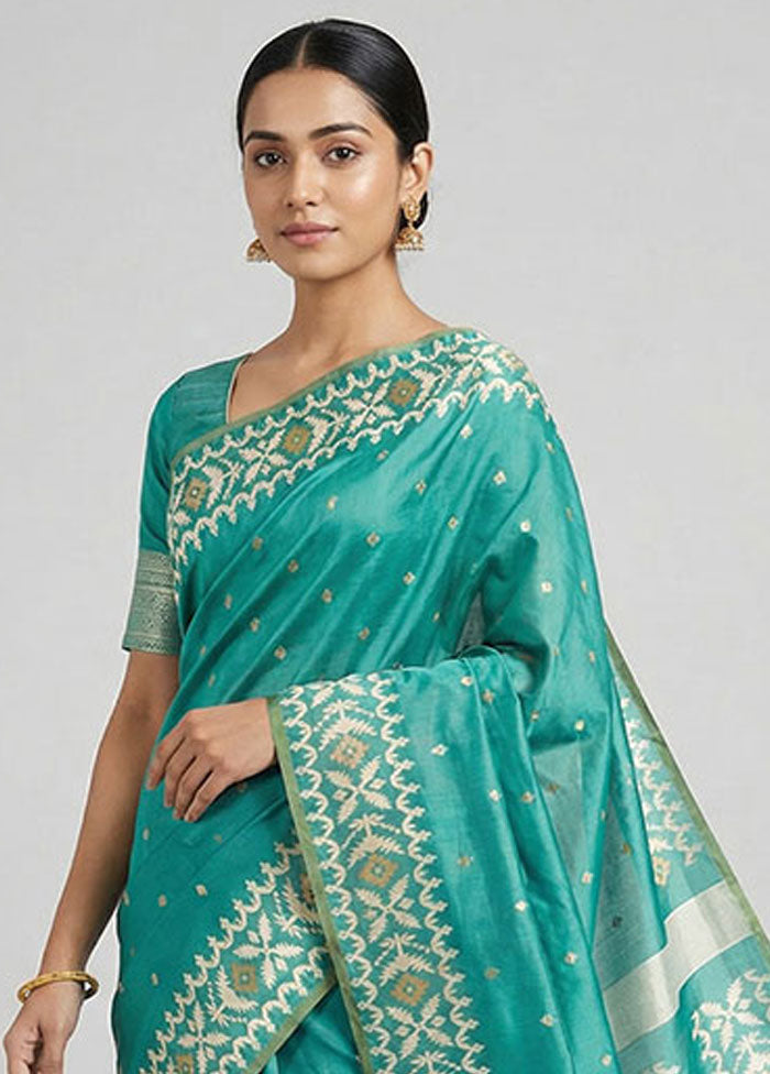 Green Dupion Silk Saree With Blouse Piece