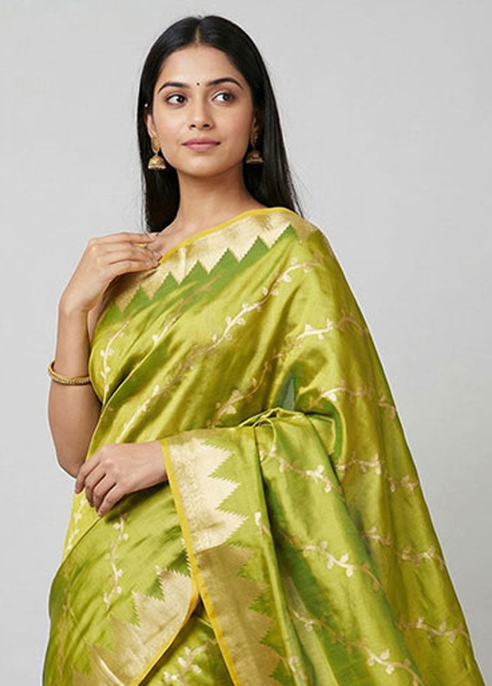 Green Dupion Silk Saree With Blouse Piece