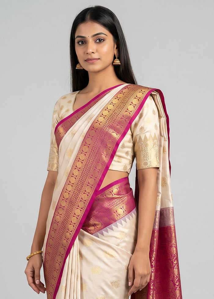White Gadwal Silk Saree Without Blouse Piece