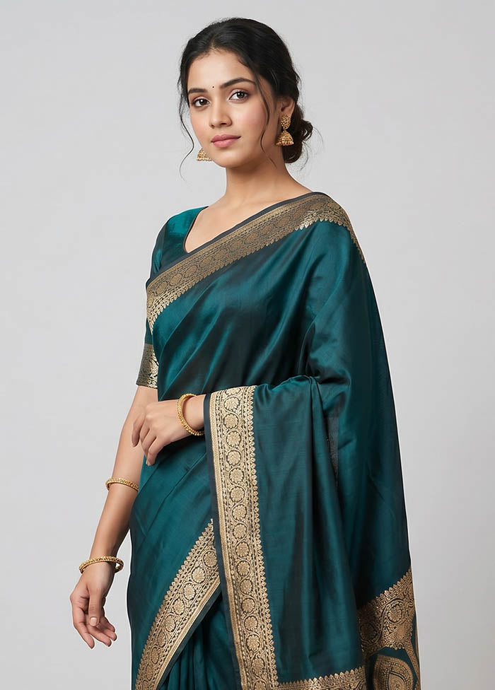 Green Banarasi Silk Saree With Blouse Piece