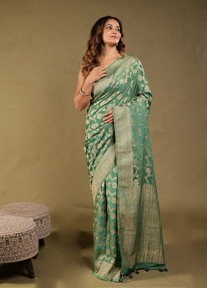 Green Georgette Saree With Blouse Piece