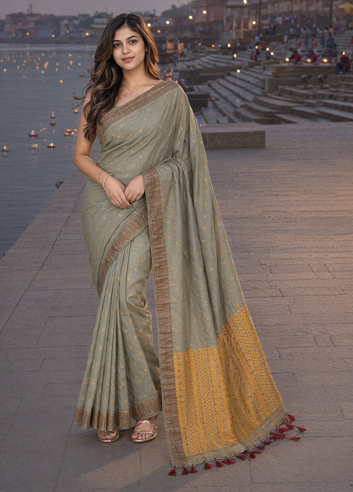 Grey Assam Silk Saree With Blouse Piece
