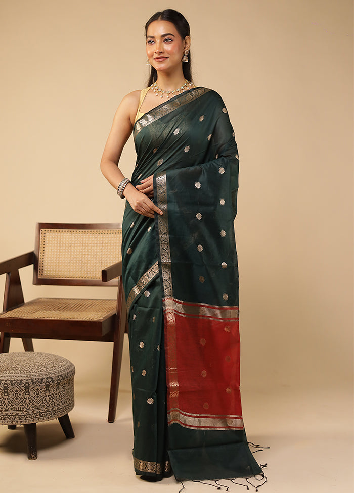 Green Cotton Saree With Blouse Piece