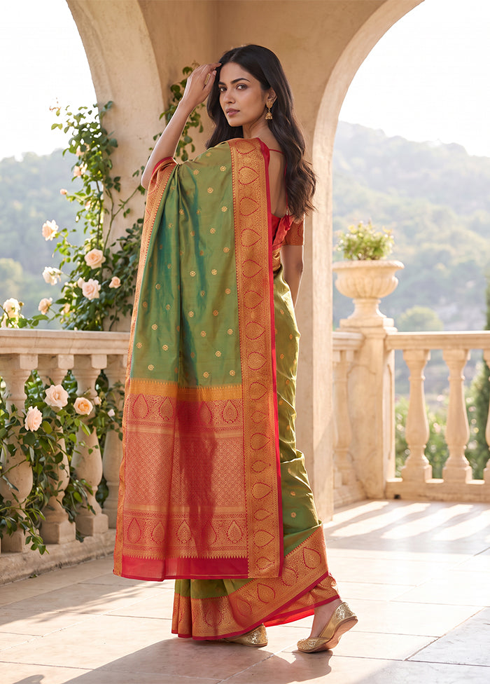 Green Handloom Kanjivaram Pure Silk Saree With Blouse Piece