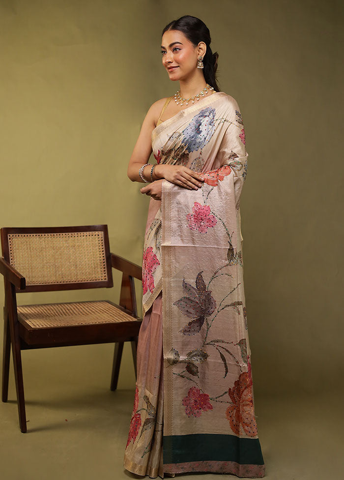 Cream Tussar Silk Saree With Blouse Piece