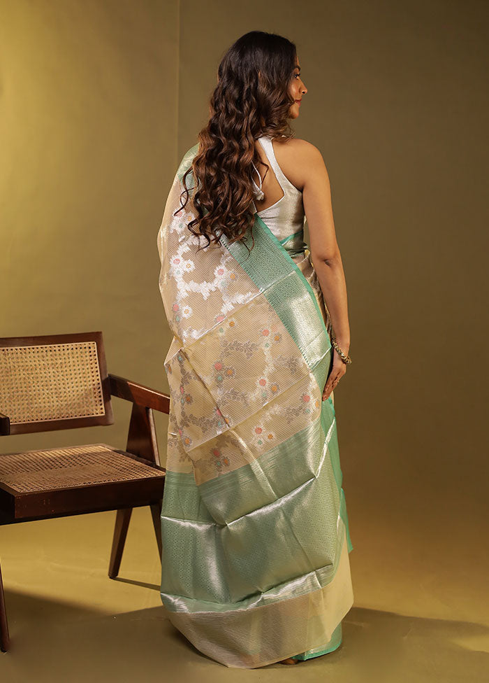 Green Cotton Saree With Blouse Piece