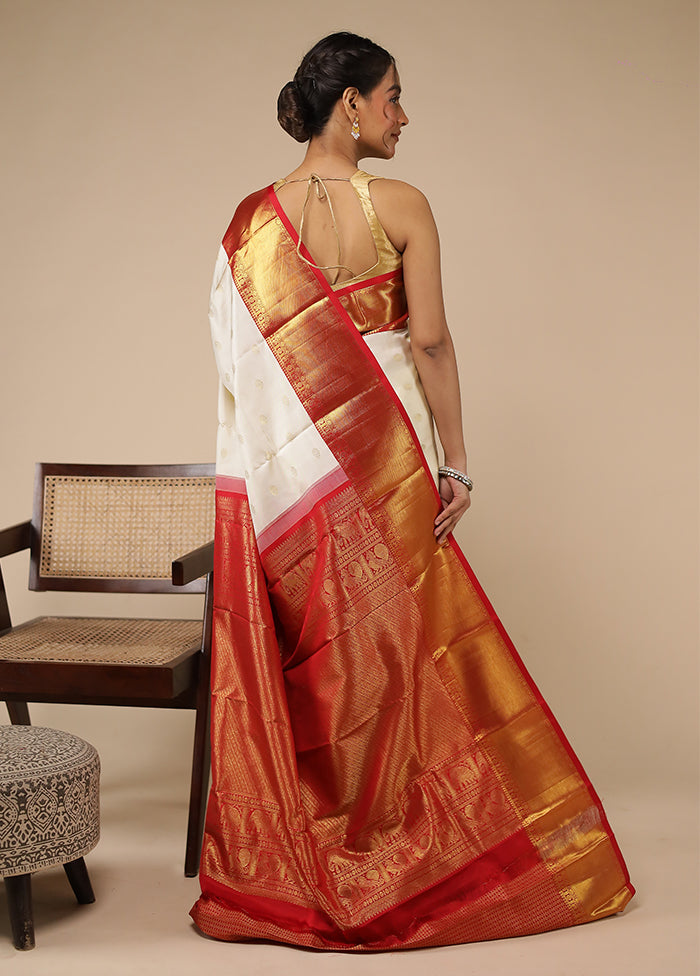 White Handloom Kanchipuram Pure Silk Saree With Blouse Piece