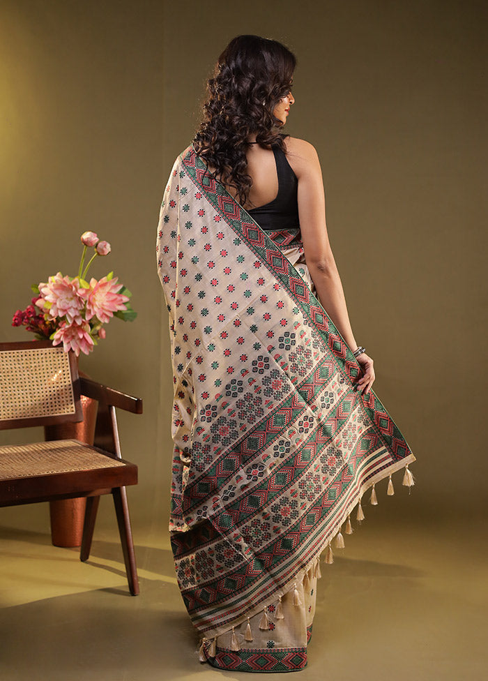 Cream Assam Silk Saree With Blouse Piece