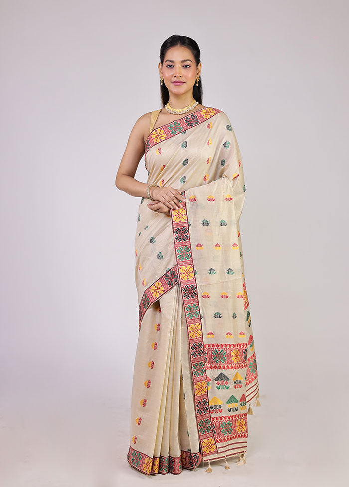Cream Assam Silk Saree With Blouse Piece