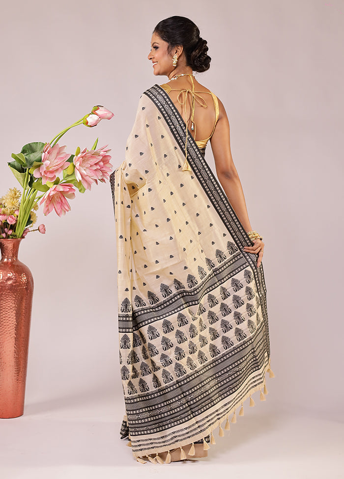 Cream Assam Silk Saree With Blouse Piece