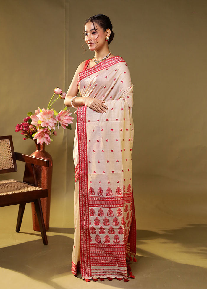 Cream Assam Silk Saree With Blouse Piece