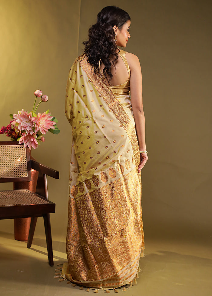 Cream Assam Silk Saree With Blouse Piece