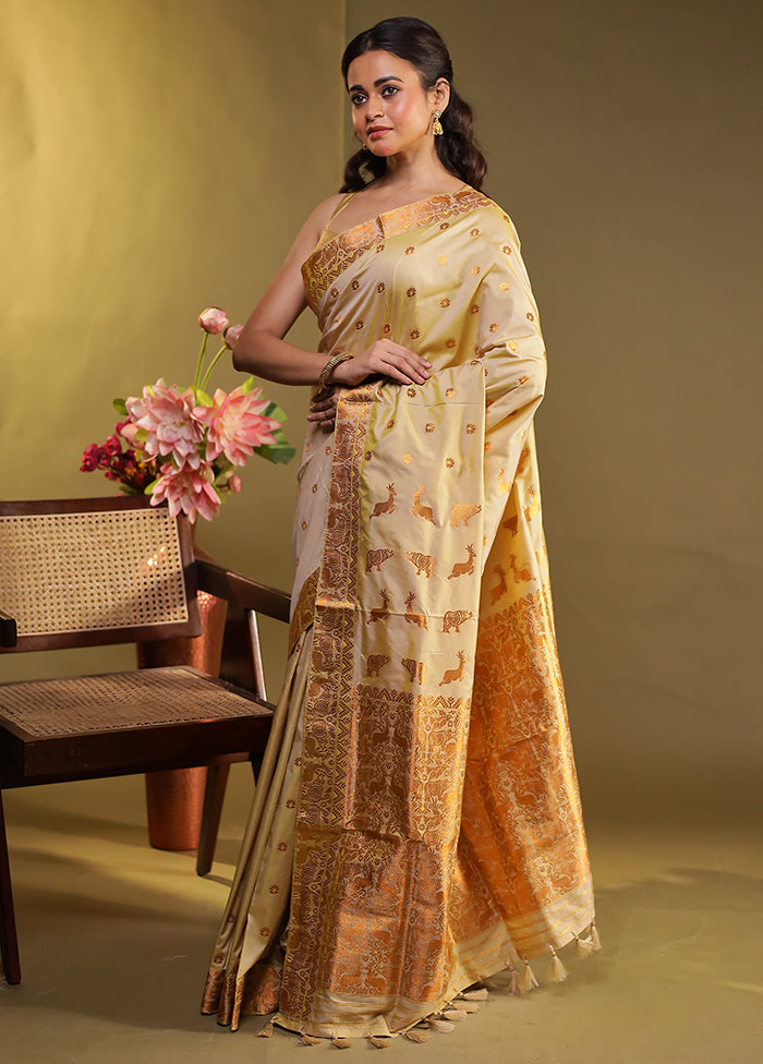 Cream Assam Silk Saree With Blouse Piece
