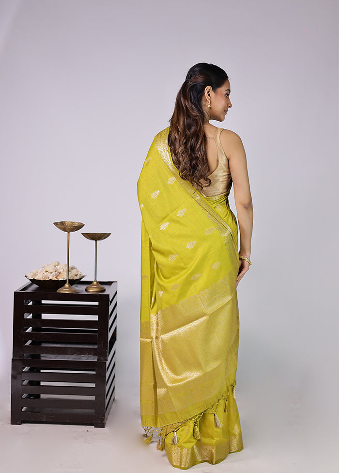 Green Dupion Silk Saree With Blouse Piece